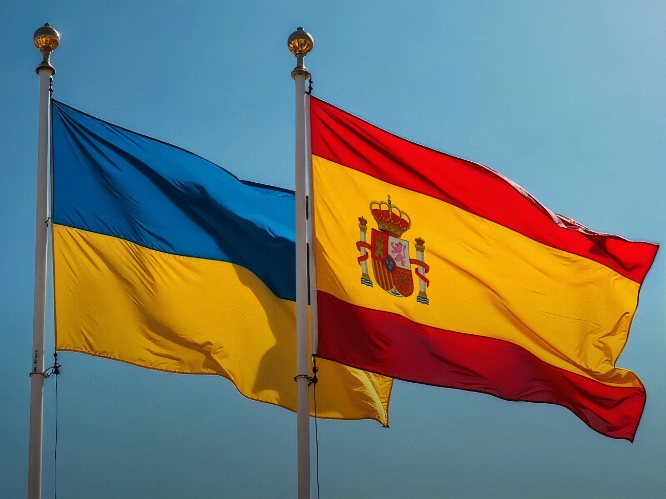 По словам министра, эти средства выделит Испанское агентство сотрудничества, они станут дополнением к €100 млн