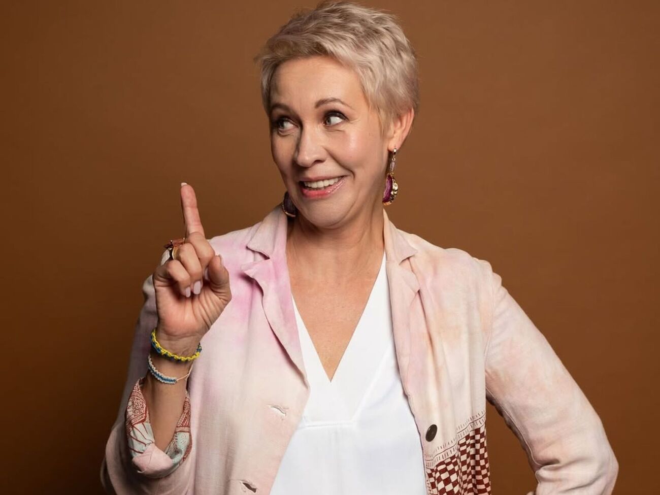 Внучку Лазаревой зовут Сара