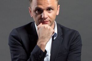 Oleh Postarnak, political expert