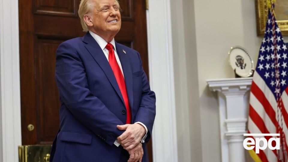 Білий дім продовжуватиме "революційний медіапідхід", який Трамп застосував під час передвиборчої кампанії, заявила прессекретарка