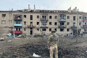 Начальник Донецької ОВА повідомив, що Росія щодня обстрілює Костянтинівку керованими авіабомбами, балістичними ракетами та FPV-дронами
