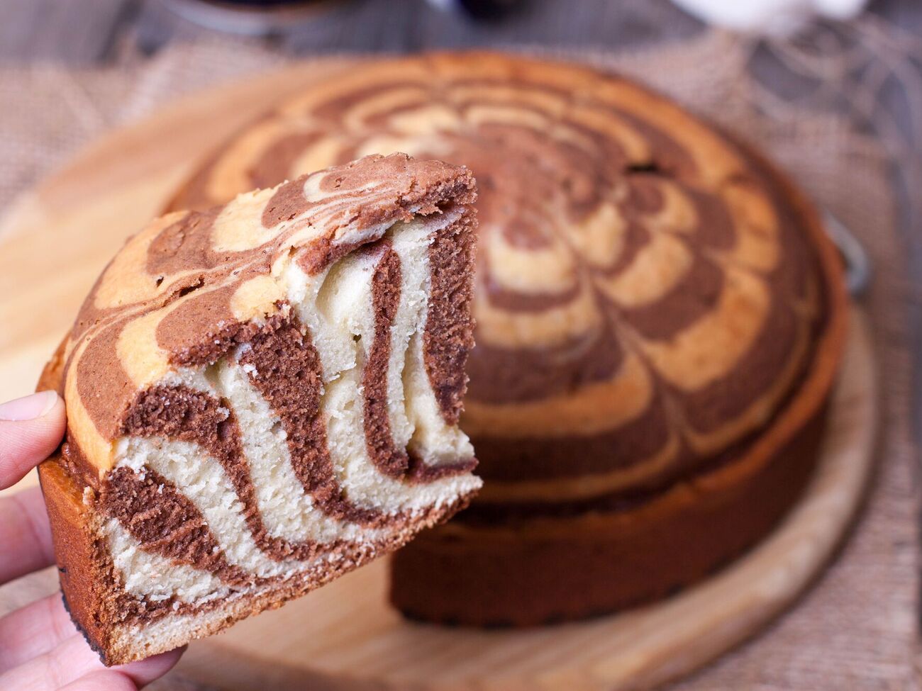 Мармуровий кекс можна приготувати за класичним і за пісним рецептом