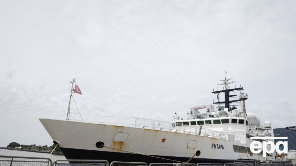Российский "Янтарь" может выслеживать стратегически важные подводные кабели, пишет издание