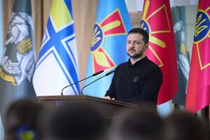 Зеленський закликав пам'ятати живих і полеглих героїв