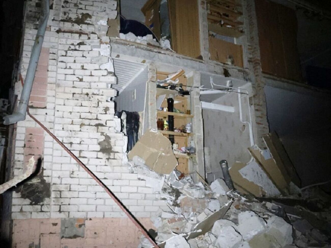 Чернигов оккупанты обстреляли ракетами