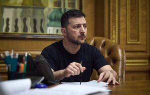 Зеленский (на фото) поздравил Джонсона с избранием на должность спикера Палаты представителей США