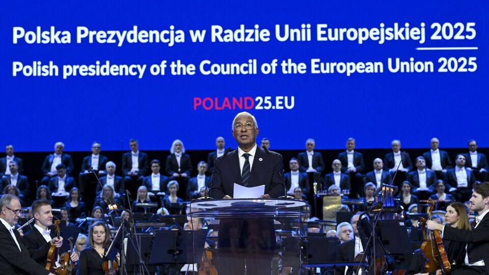 2025 року ЄС має й далі підтримувати Україну стільки, скільки потрібно, зазначив Кошта