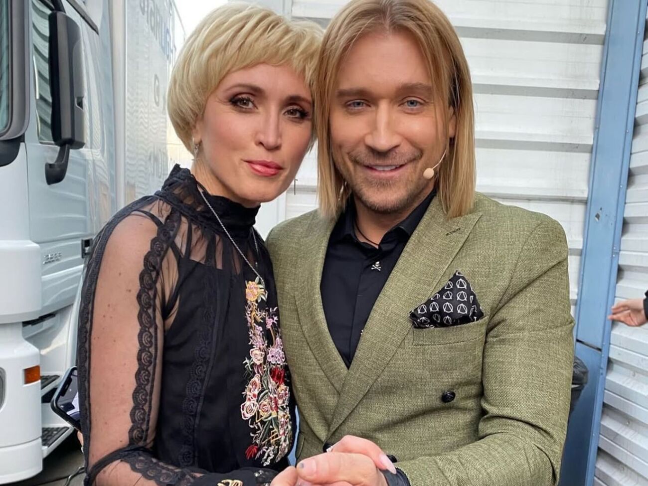 За словами Барон, вона познайомилася з творчістю Винника завдяки своєму покійному чоловікові