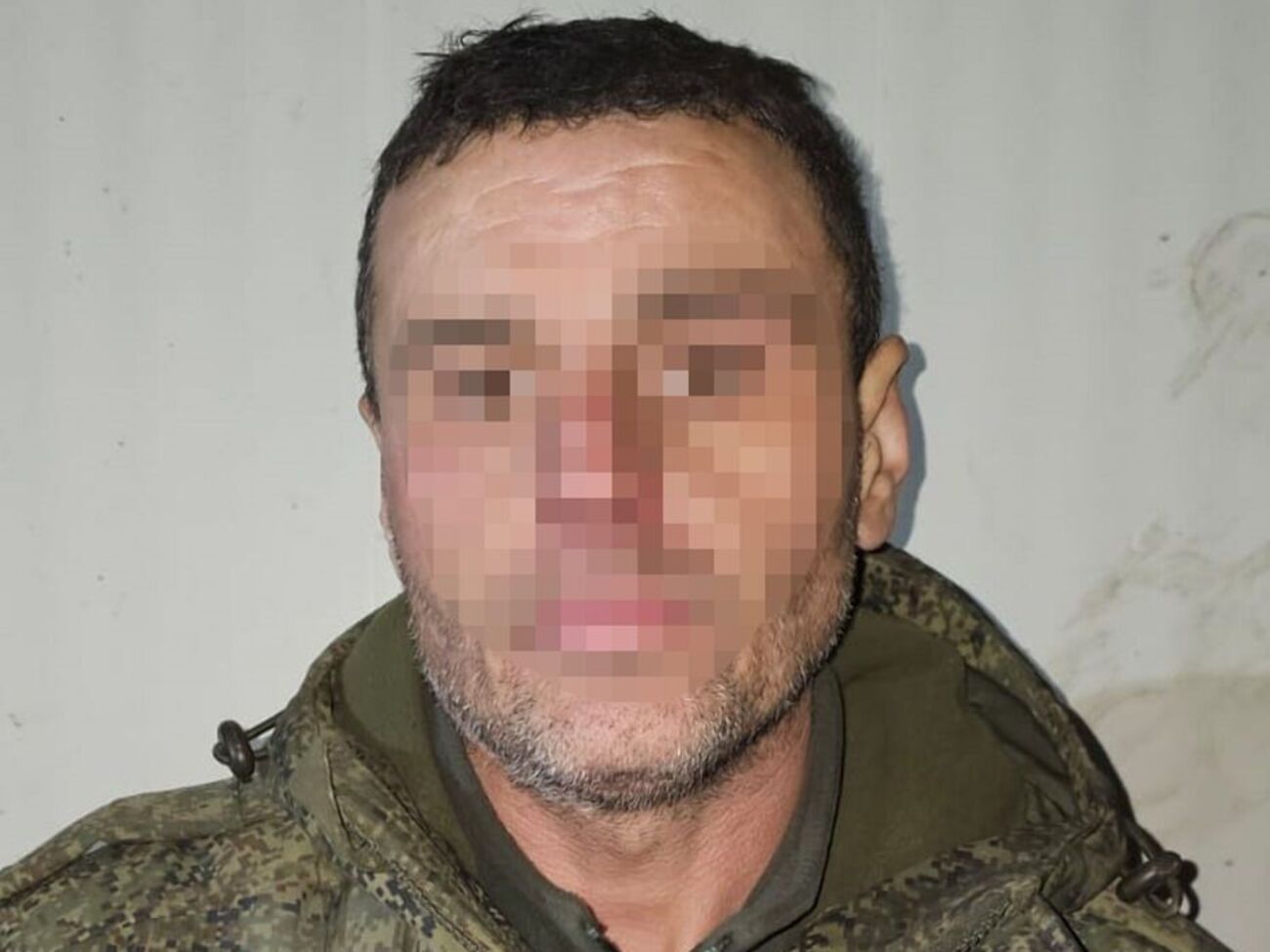 Як ідеться в повідомленні ДБР, батьки підозрюваного досі проживають у Полтавській області