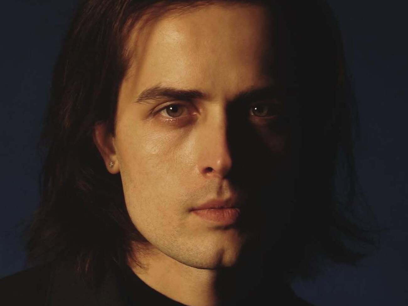 Онук Ротару втік з України