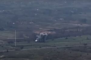 Как только российскую бронетехнику подбили, оккупанты разбежались, рассказали в "Азове"