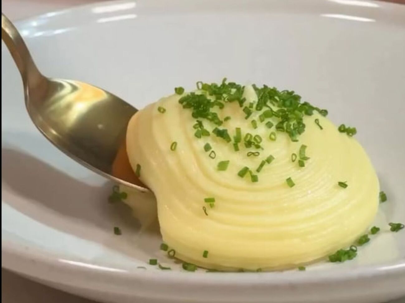 Для пюре важно выбрать картофель с высоким содержанием крахмала