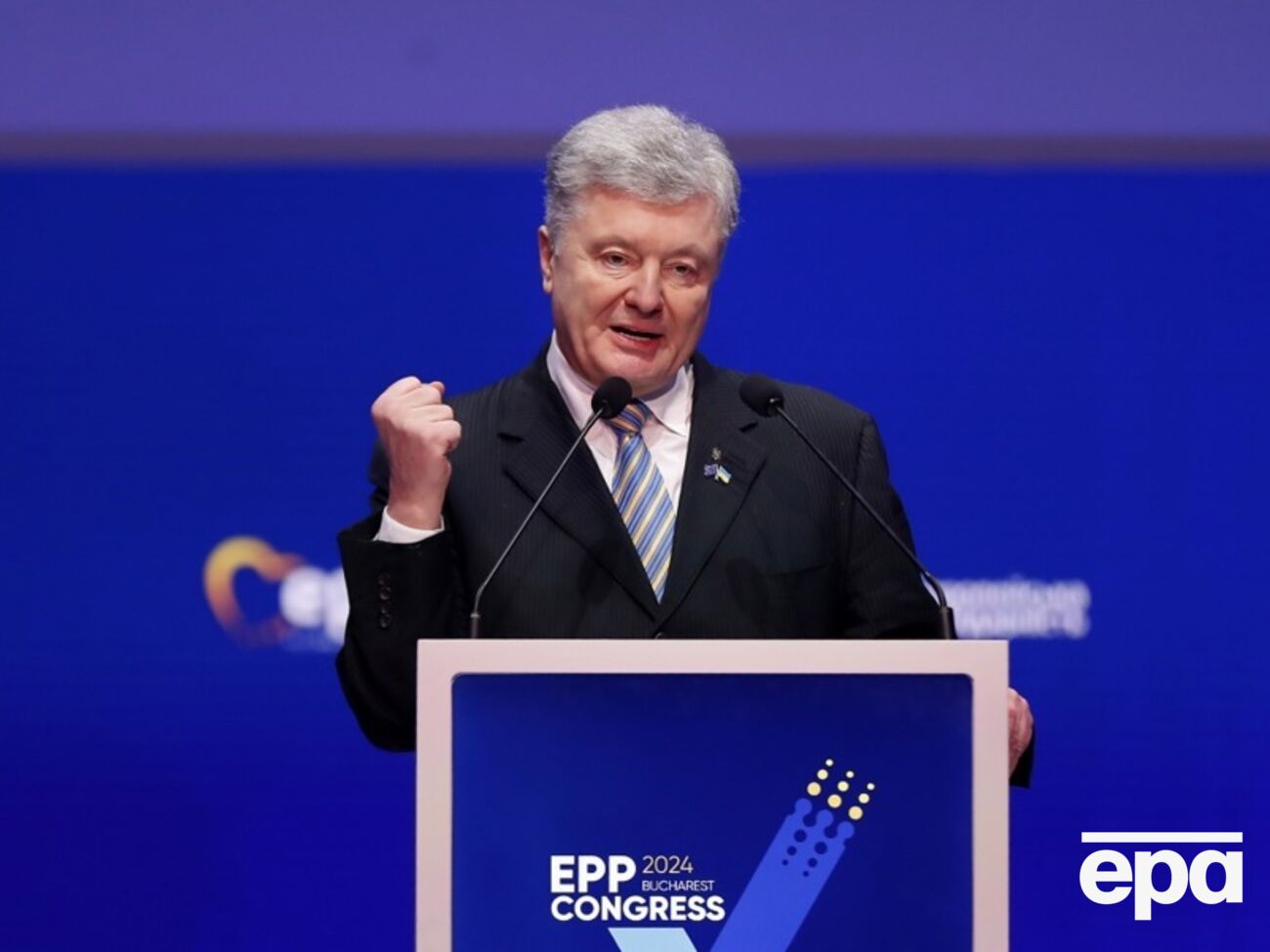 Экс-президент пообещал разобраться с теми, кто его "мочит"