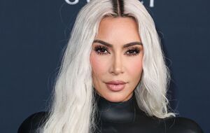 Forbes в 2020 году признал Кардашян миллиардершей