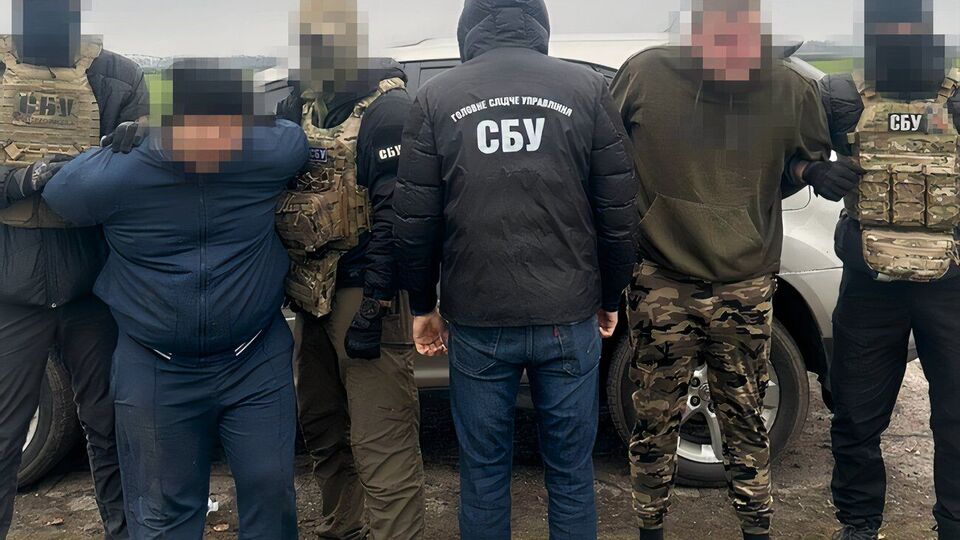 За даними слідства, посадовець планував усунути власника місцевої агрокомпанії для заволодіння його бізнесом