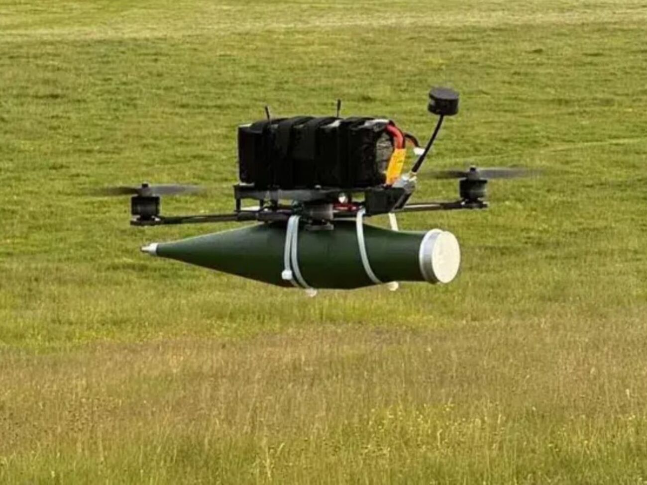 БПАК способен поражать живую силу, боевую технику и полевые укрытия врага