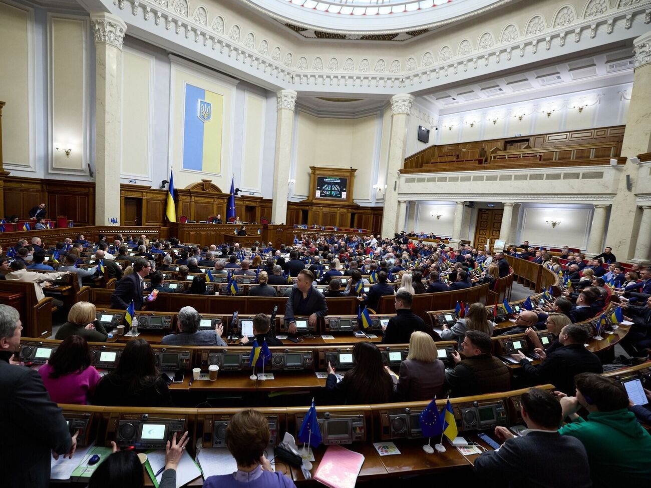 27 января УП проинформировала о закрытой встрече в парламенте нардепов с руководителями украинской армии и силовых структур