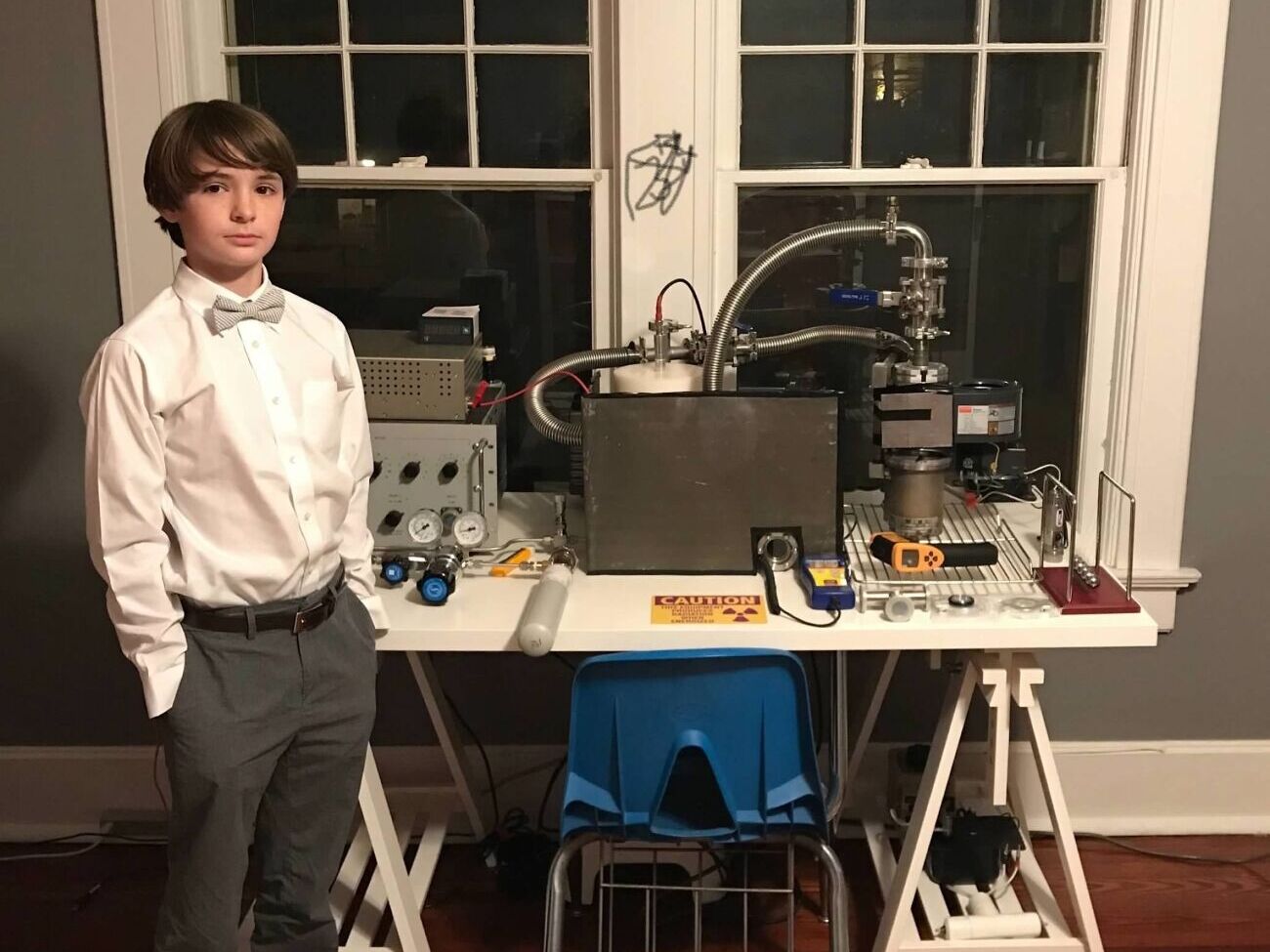 Ядерного синтеза Освальт достиг после года испытаний, за два часа до своего 13-летия