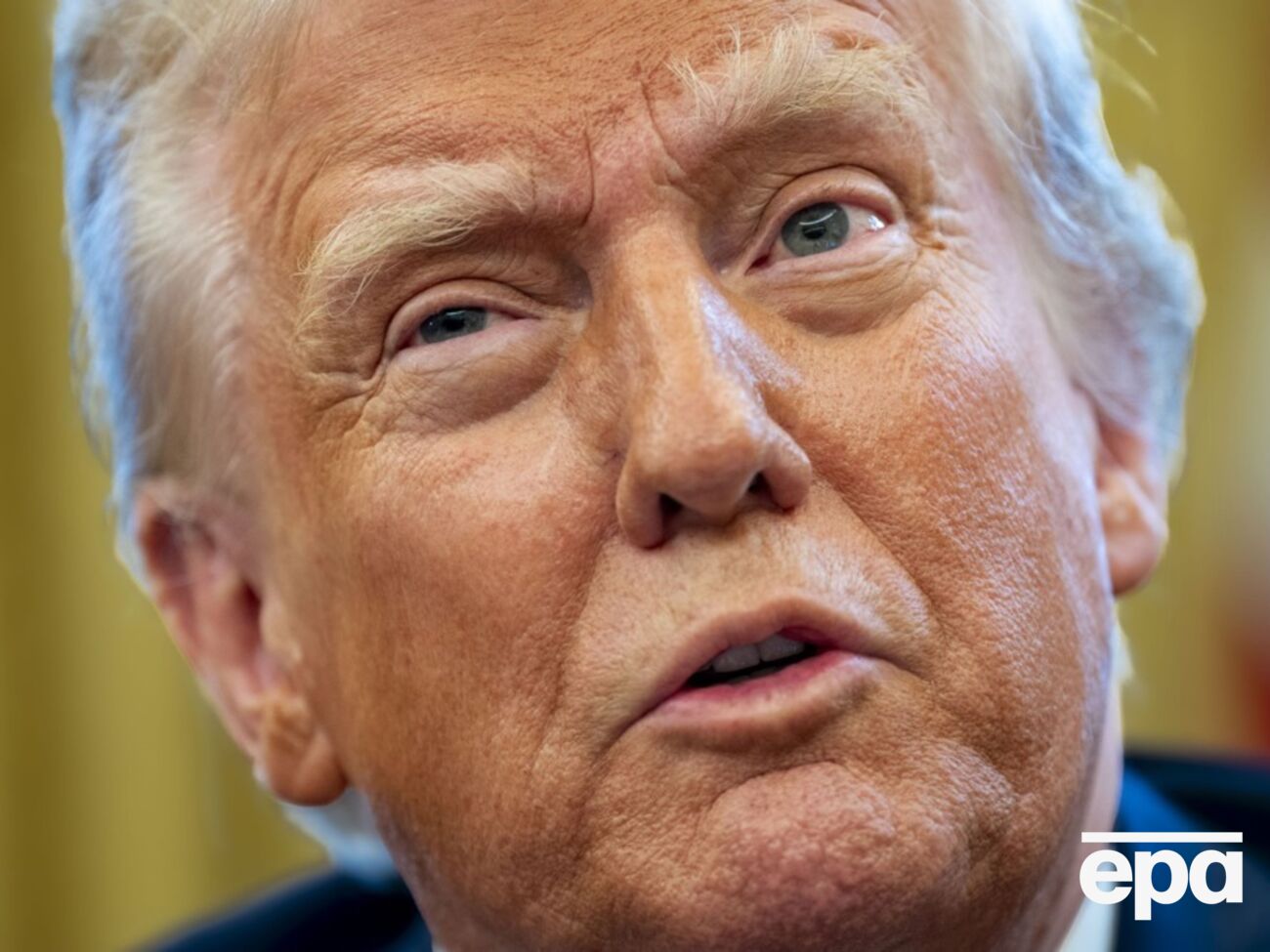 Нет никаких шансов, что старны БРИКС заменят доллар США в международной торговле, отметил Трамп