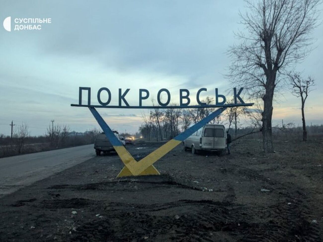 Новую стелу установили за один день