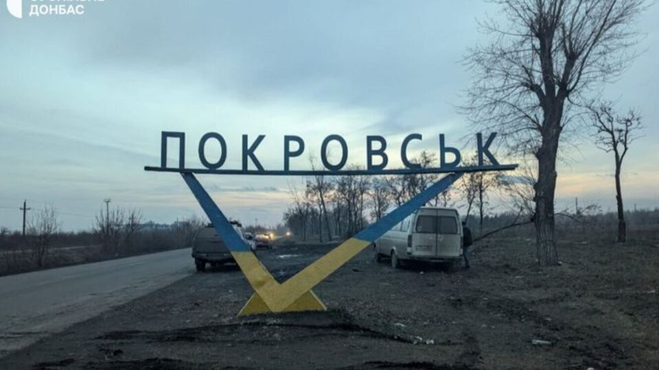 Новую стелу установили за один день