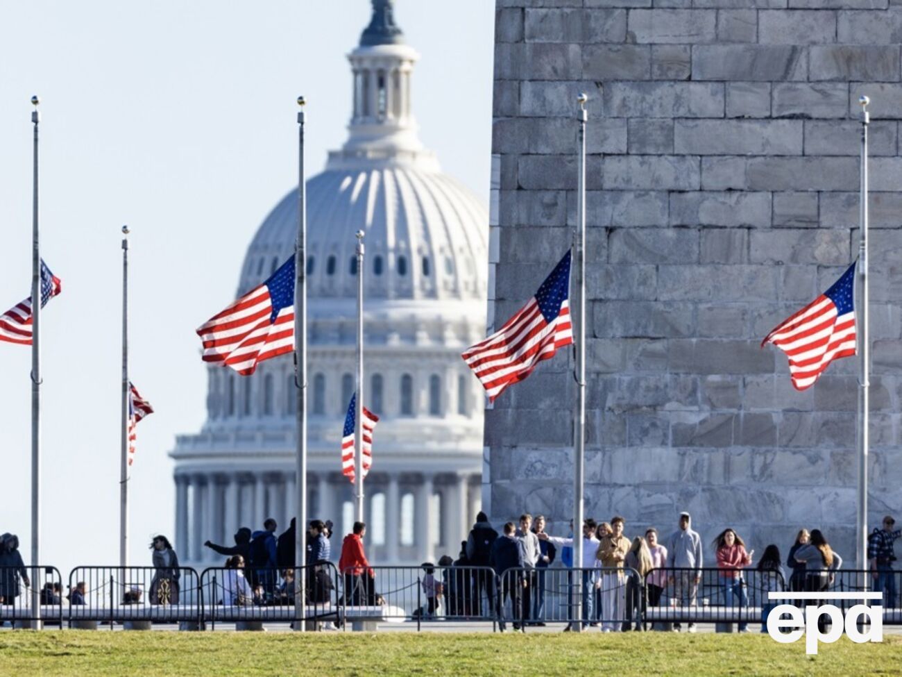 В течение 15 дней в Вашингтоне пройдут заседание Конгресса, похороны на государственном уровне 39-го президента Америки Джимми Картера и инаугурация избранного президента США Дональда Трампа