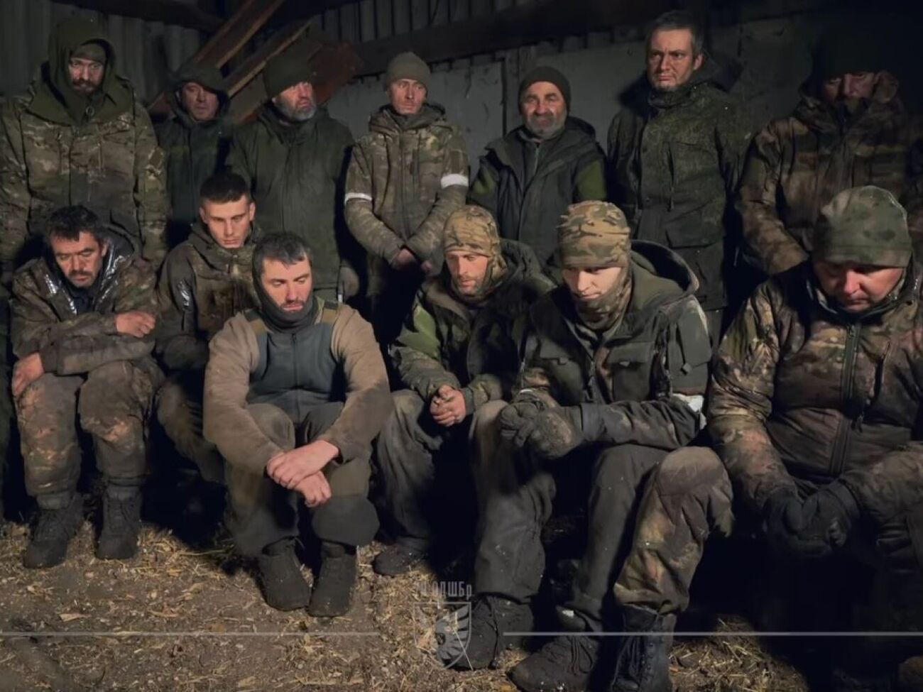 После налета украинских дронов россияне скопились в блиндаже, в который ВСУ сбросили гранаты