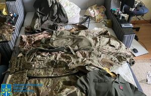 Фигуранты, вероятно, похищали на территории морга SIM-карты и мобильные телефоны, после чего могли снимать средства и брать на имена погибших кредиты