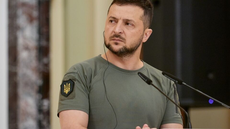 Украинские олигархи, которые влияли на политику, "сбежали или сидят в тюрьме", отметил Зеленский