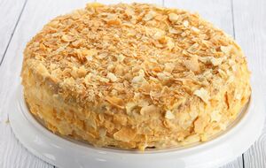 Для приготування торта знадобиться листкове тісто