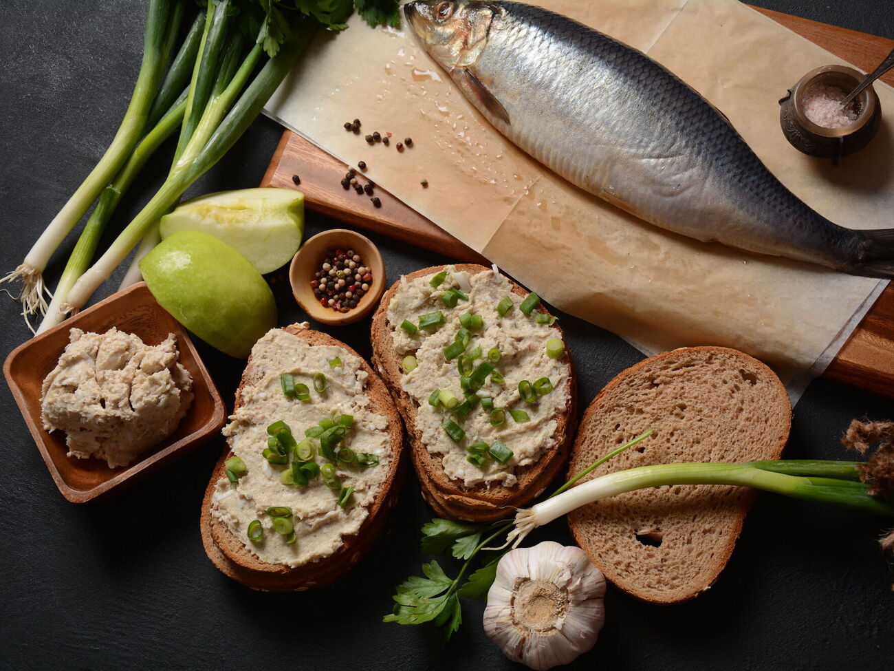 Вкусный форшмак получается из селедки мужского пола