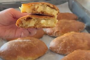 Пирожки с картофелем и луком разлетаются мгновенно