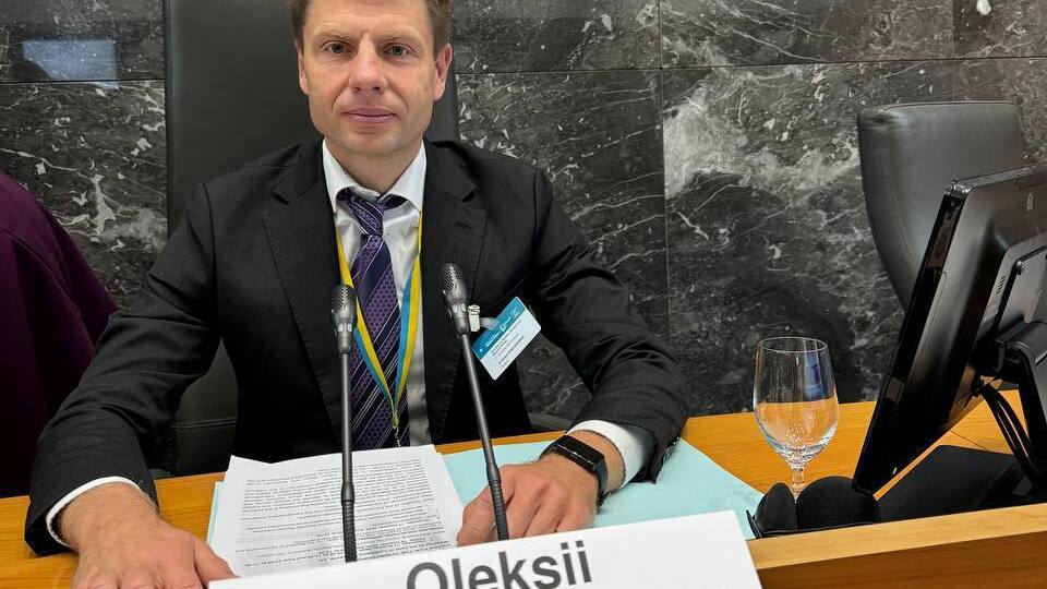 Гончаренко розповів, що представники турецького телеканала просили його змінити футболку з написом про Путіна, але він відмовився