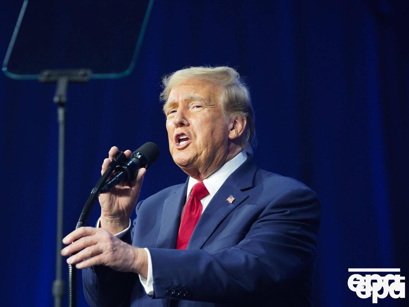 Трамп вважає, що якби Канада об'єдналася зі США, то податки для країни стали б нижчими
