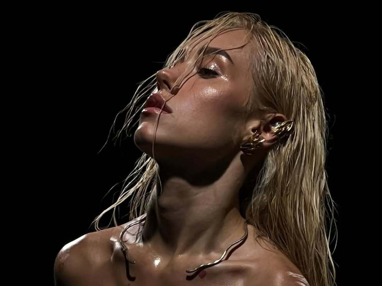 Квіткова: Аура світиться, енергія тече