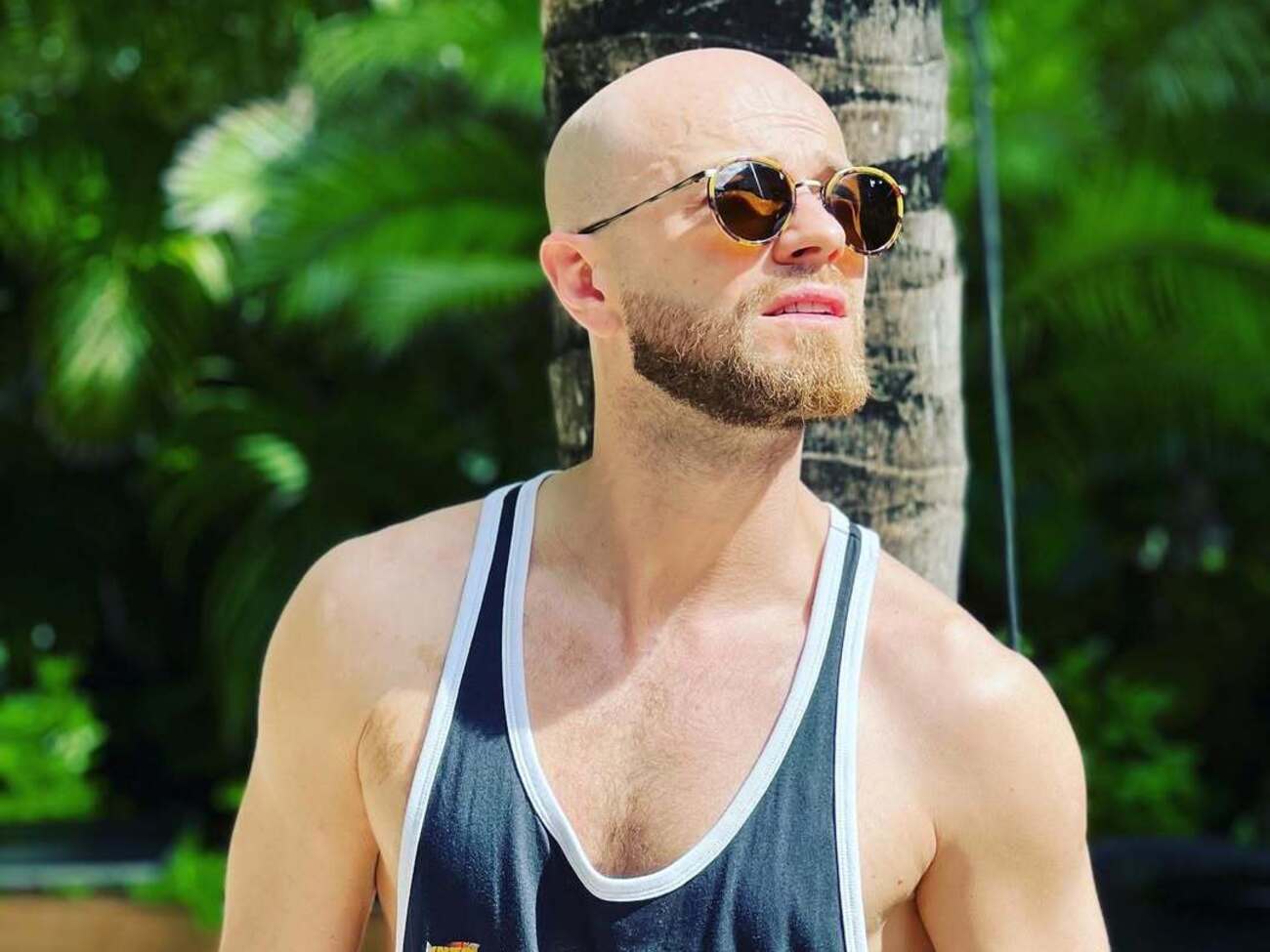 Яма проживает в США