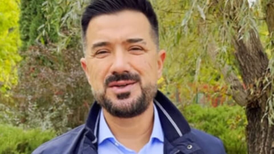 Налчаджиоглу був двічі одружений