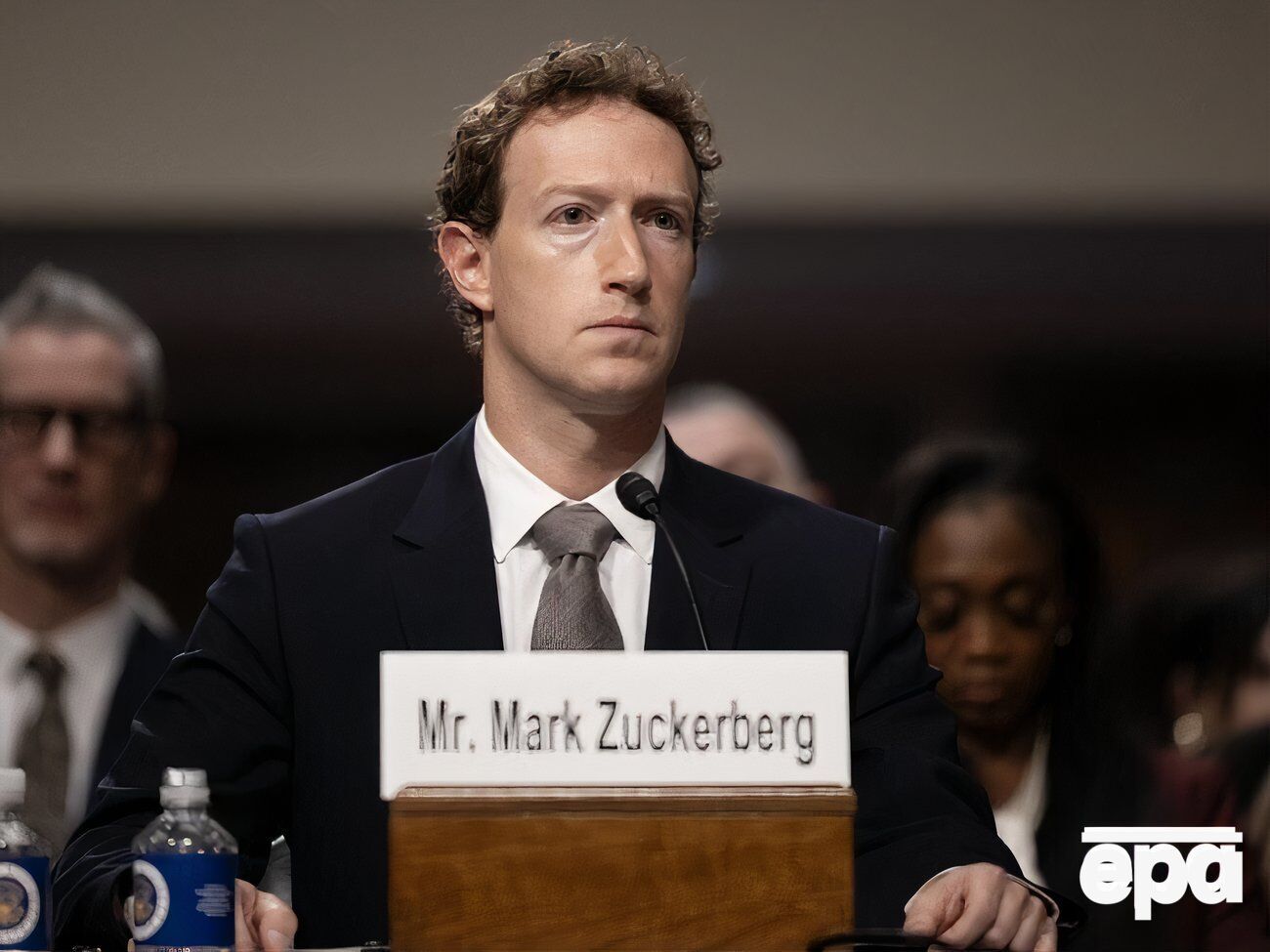 Цукерберг отметил, что сначала изменения увидят американские пользователи