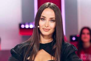 Мішина вирушила до екзотичної країни