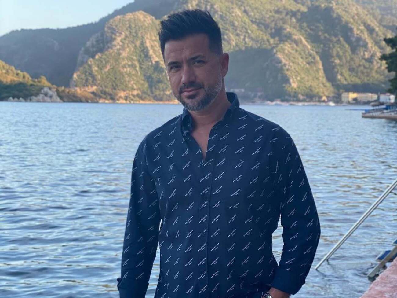 Налчаджиоглу отдыхает за границей