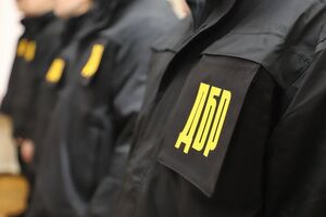 Зловмисники організовували незаконні схеми переправлення чоловіків за кордон, використовуючи різні методи – ДБР