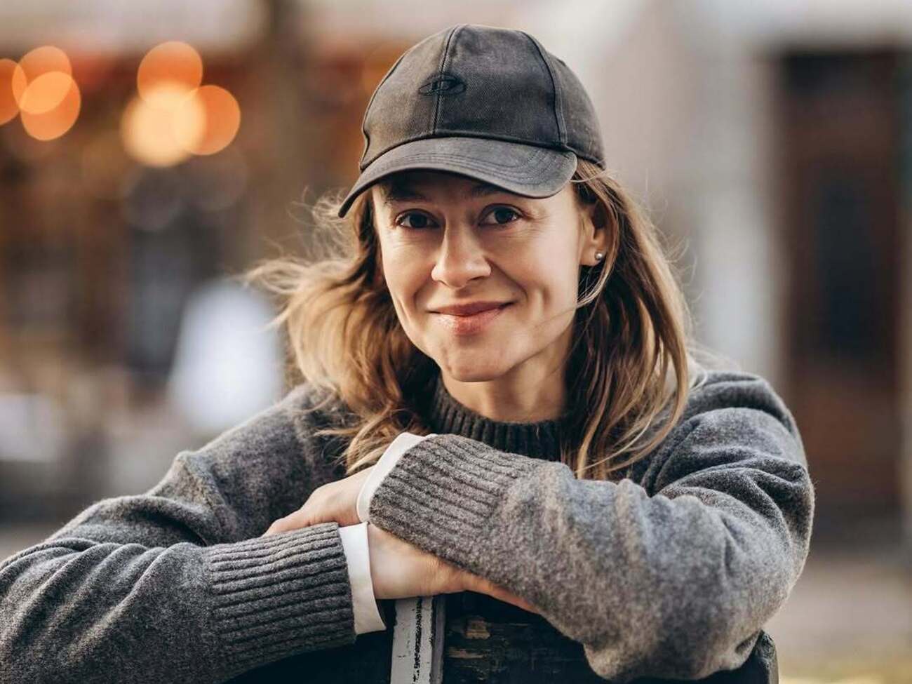 Мартыновская: Чем взрослее становлюсь, тем больше хочется на ручки к папе и маме