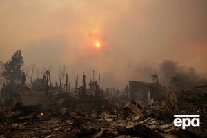 У Каліфорнії тривають руйнівні пожежі