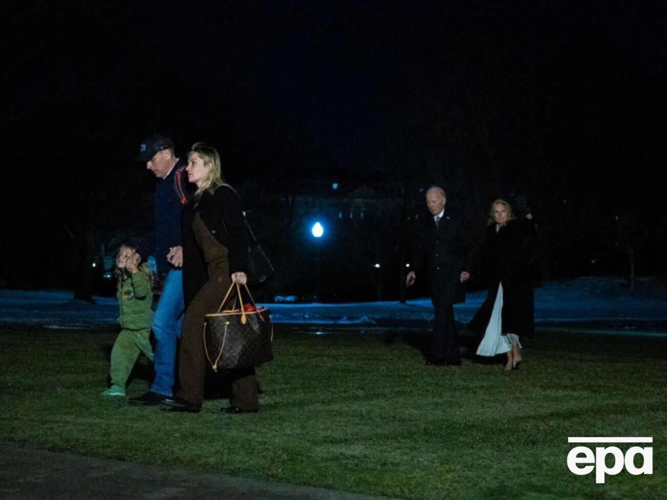 Гантер Байден орендував будинок за $15,8 тис. на місяць, написало видання