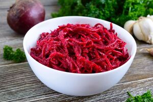 Для приготування буряк потрібно попередньо відварити