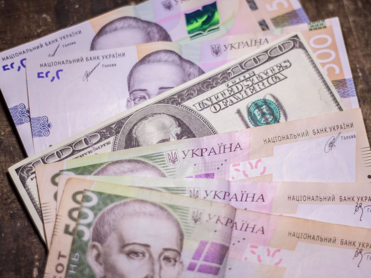 За словами блогерки, пошкоджені купюри їй обміняли без комісії