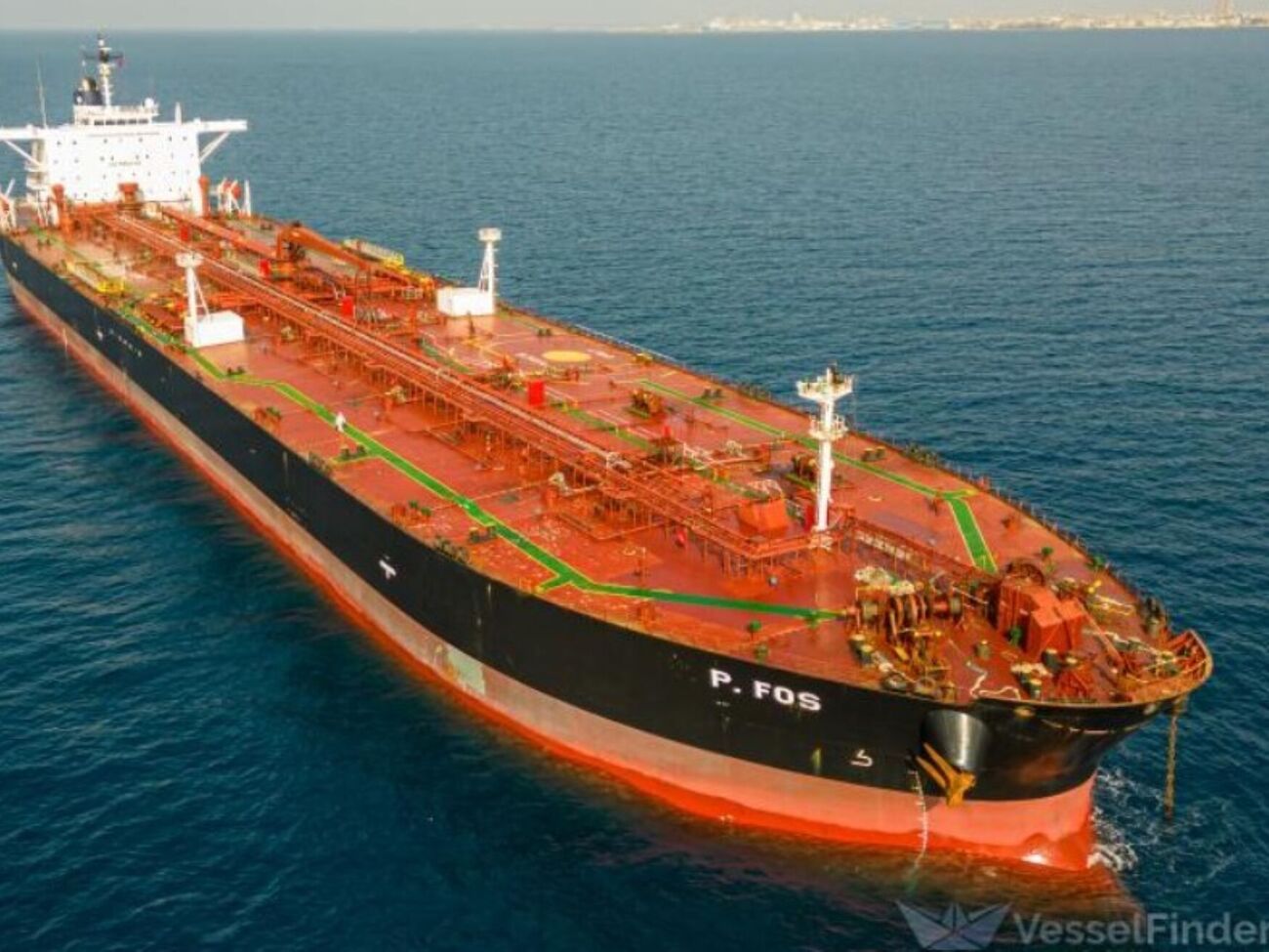 Задержанные члены экипажа Boracay представились как капитан судна и его первый помощник