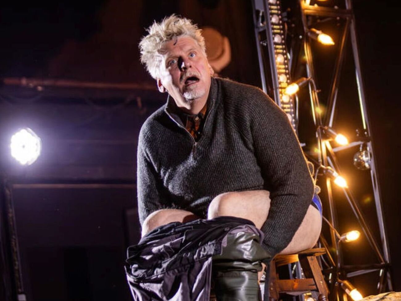 В спектакле сыграют не только актеры театральной труппы, но и приглашенные артисты из других коллективов