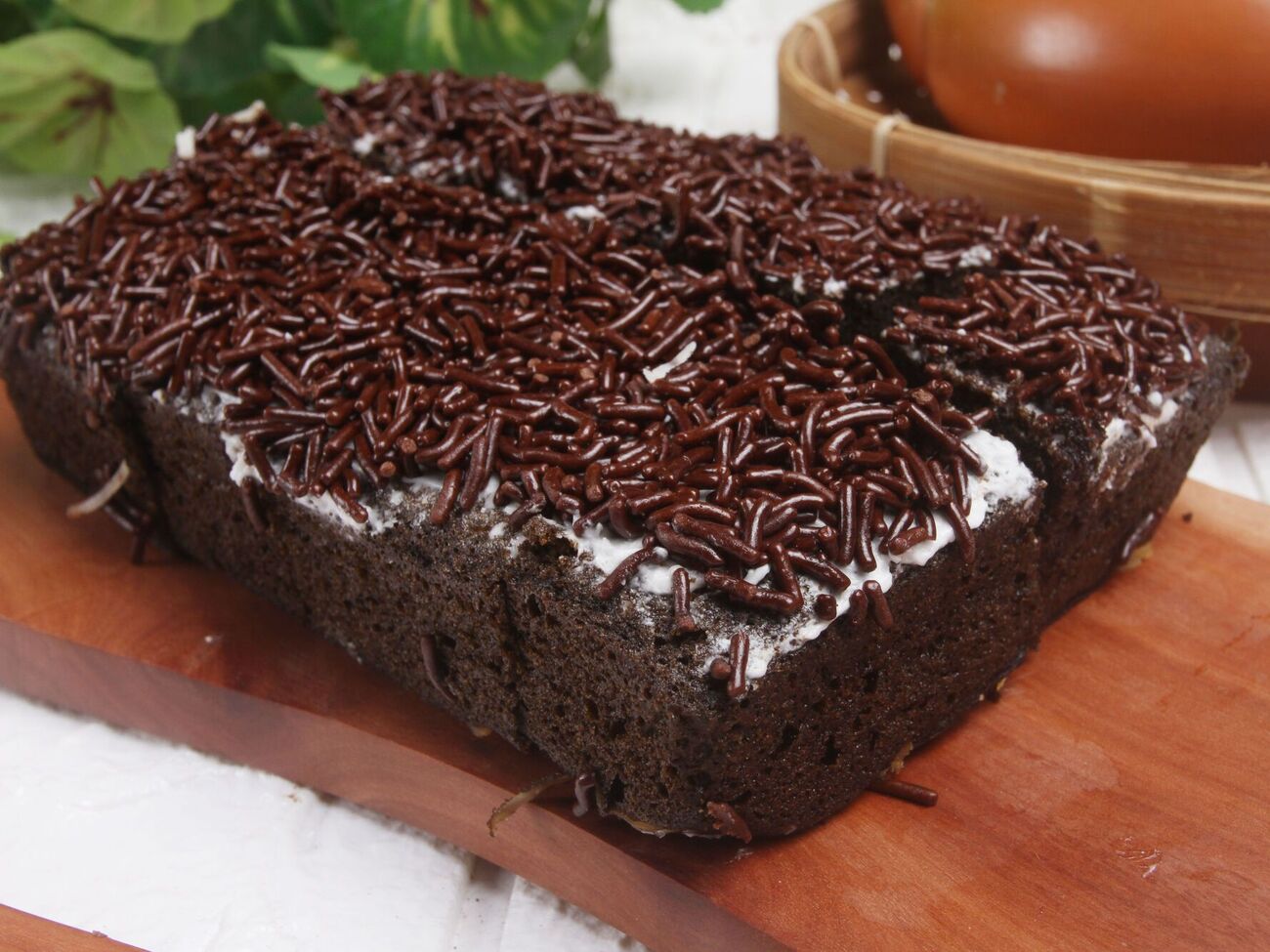 Для этого десерта понадобится 350 г шоколадного печенья