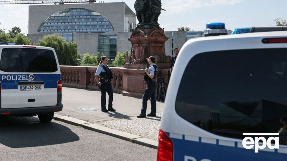 По данным следствия, фигуранты начали готовить теракты с лета